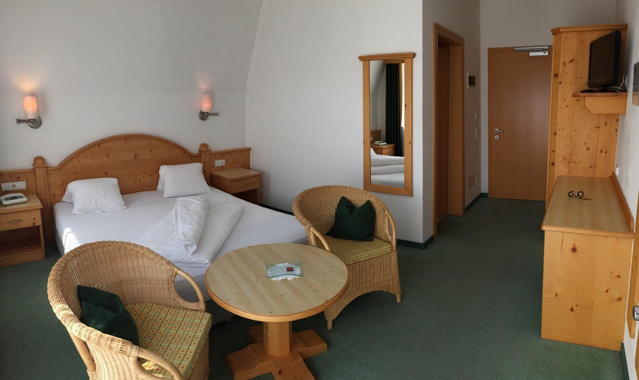 Hotel Puetia Антермоя Екстер'єр фото