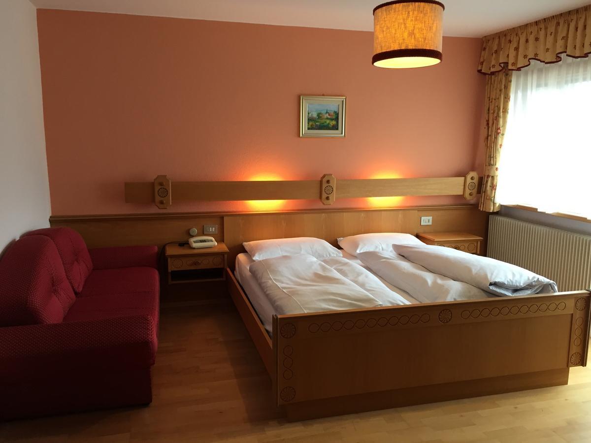 Hotel Puetia Антермоя Екстер'єр фото
