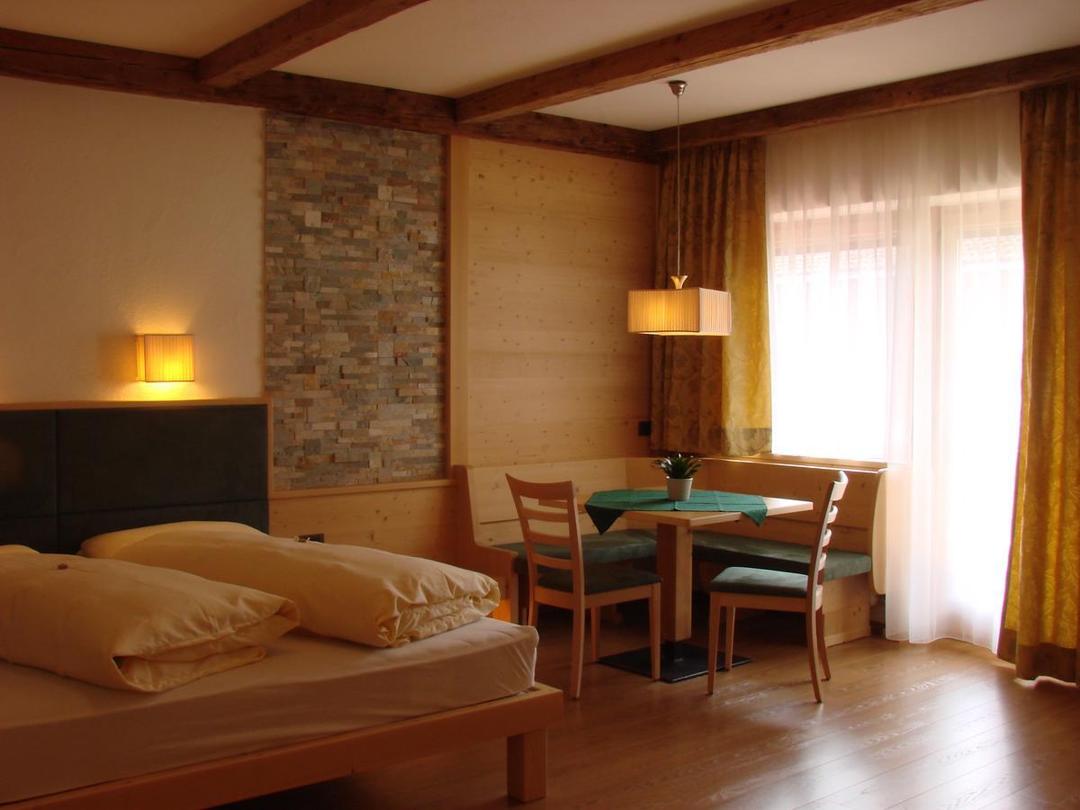 Hotel Puetia Антермоя Екстер'єр фото